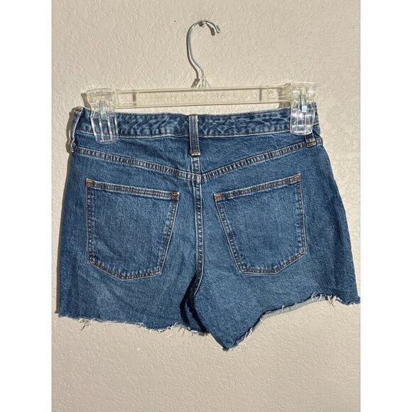 Universal Thread Shorts Vintage Midi Womens Denim size 6 / 28R Frayed Hem Mid-Ri - Picture 2 of 8